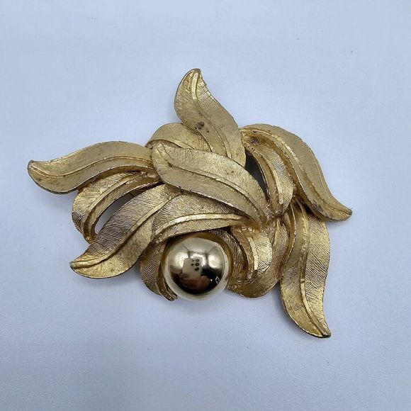 Estate Statement Brooch Vintage Leaves Fern Bouquet Brushed Gold Tone Floral - Picture 3 of 8